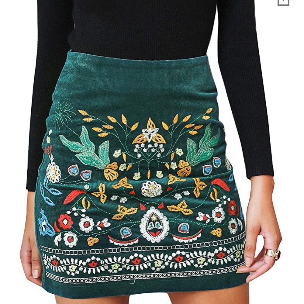 Boho embroidered high waisted mini skirt